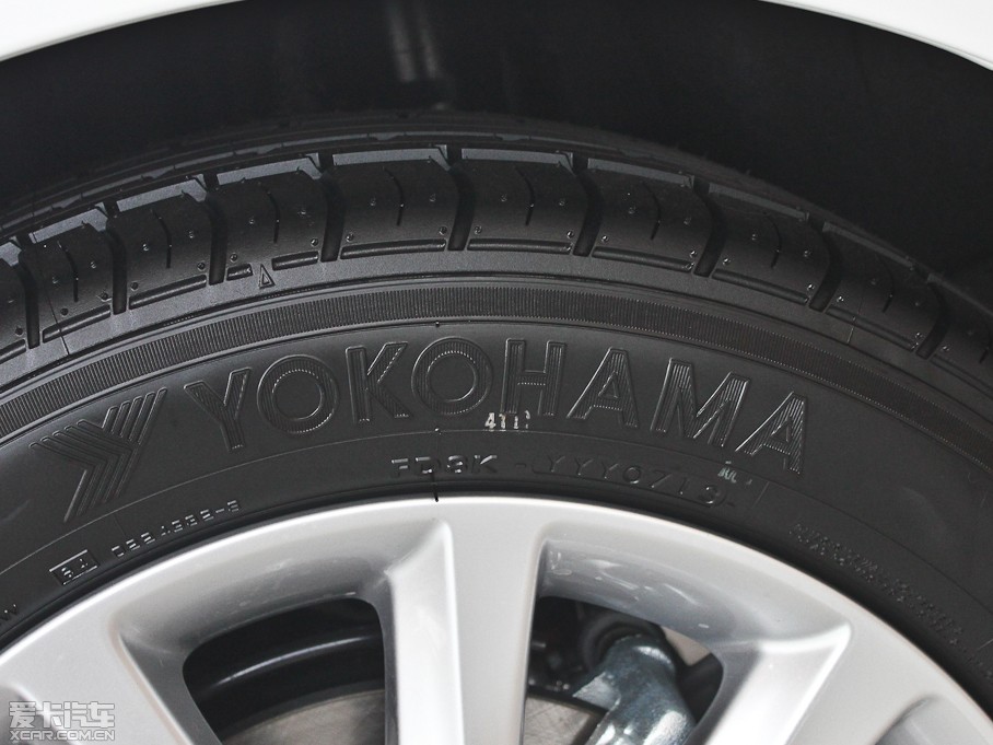 2013���׿��_˹CT 200h ���Z������