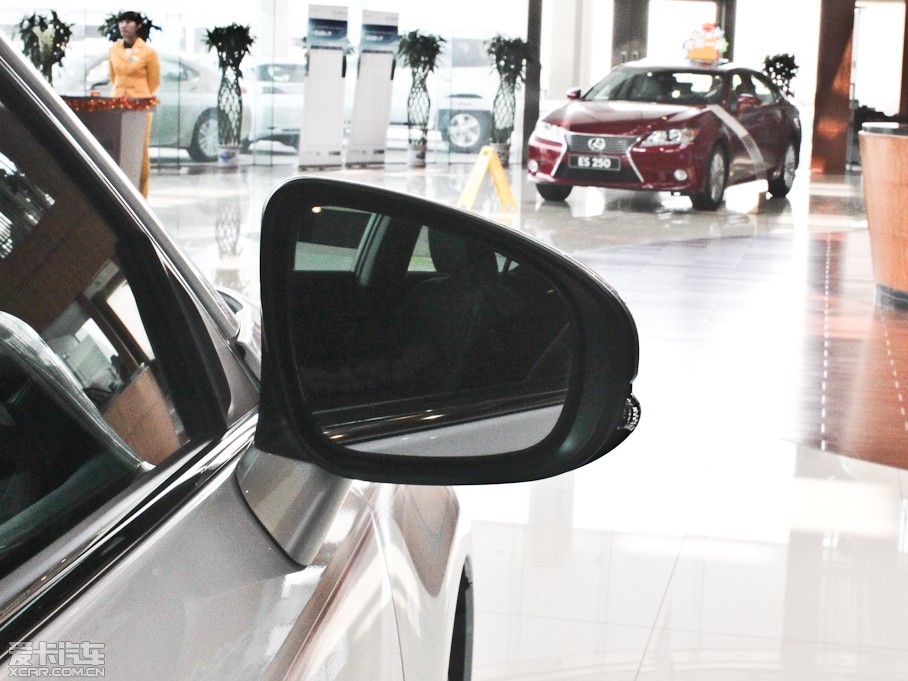 2013׿_˹CT 200h Z(y)