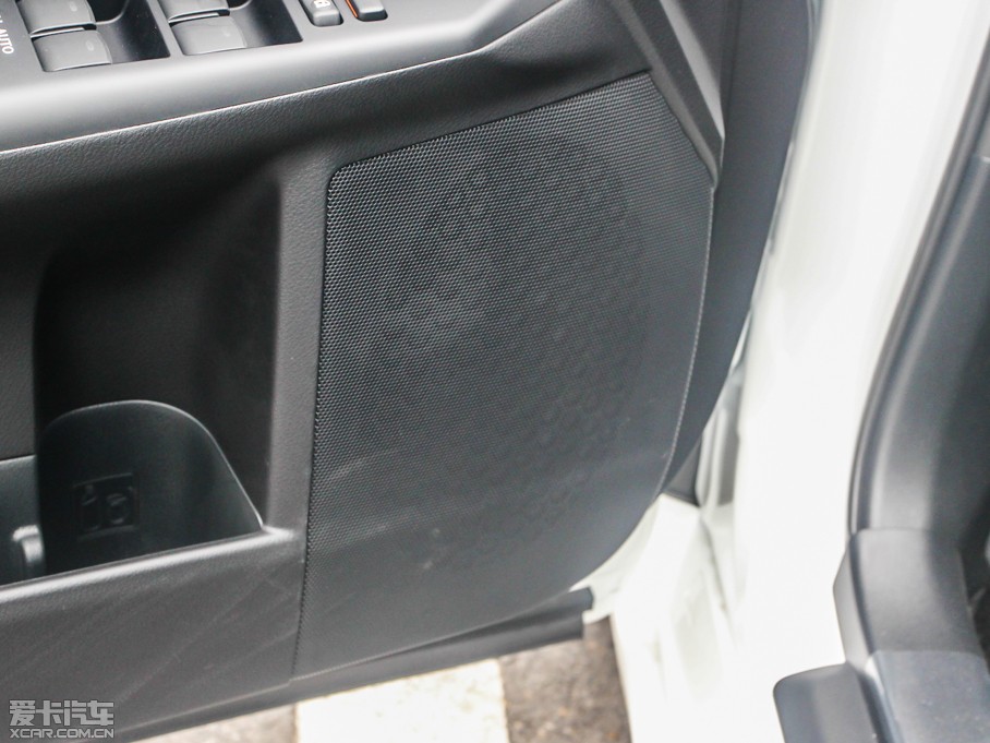 2013���׿��_˹CT 200h ���m��