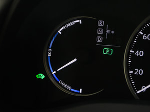 2013200h F SPORT п؅^