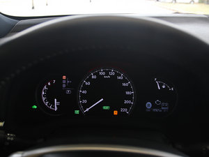 2013200h F SPORT п؅^