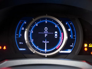 2013350 F-Sport п؅^