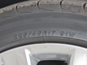 2013250 F Sport ݆̥ߴ