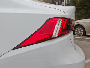 2013250 F Sport (x)(ji)^