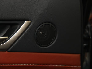 2014250 F SPORT п؅^