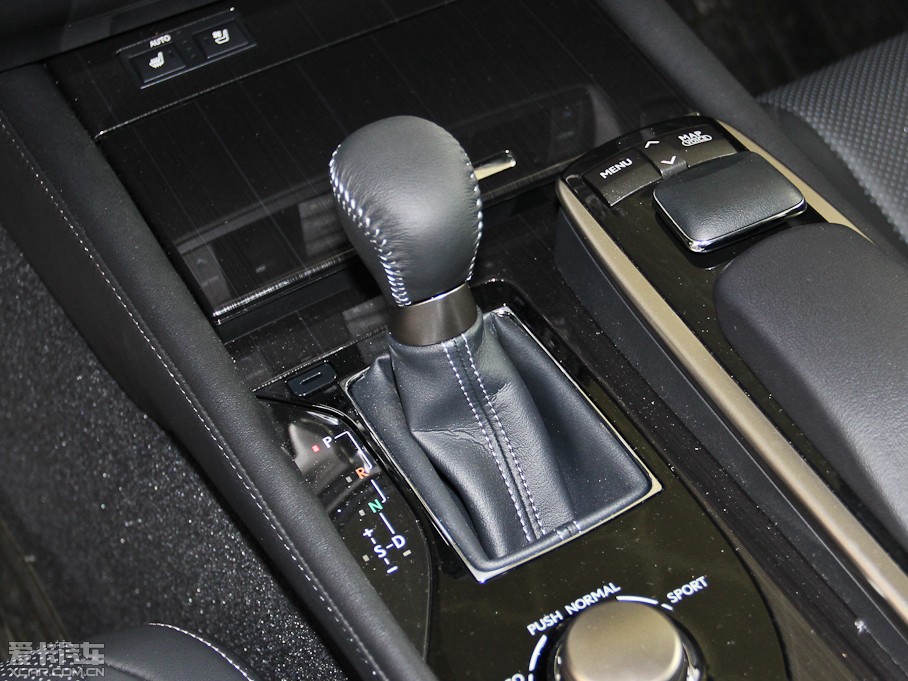 2014׿_˹GS 300h IȰ