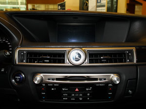 2014300h A {(dio)L(fng)