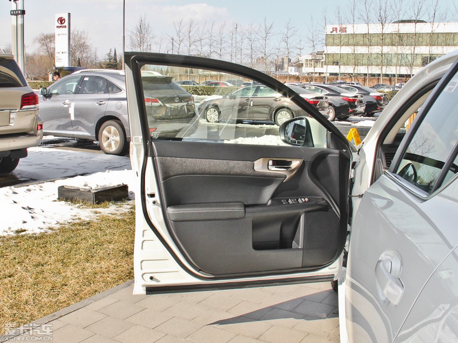 2014׿_˹CT 200h Ӣ pɫ