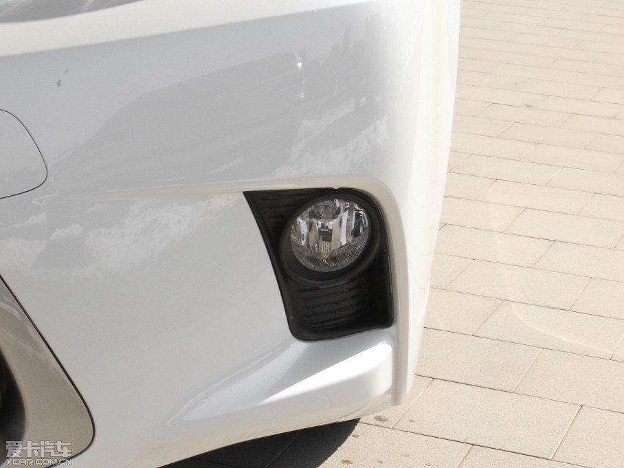 2014׿_˹CT 200h m pɫ