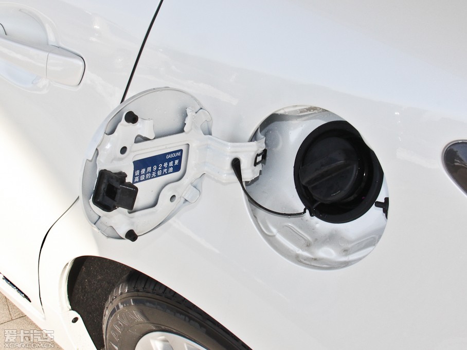 2014׿_˹CT 200h m pɫ