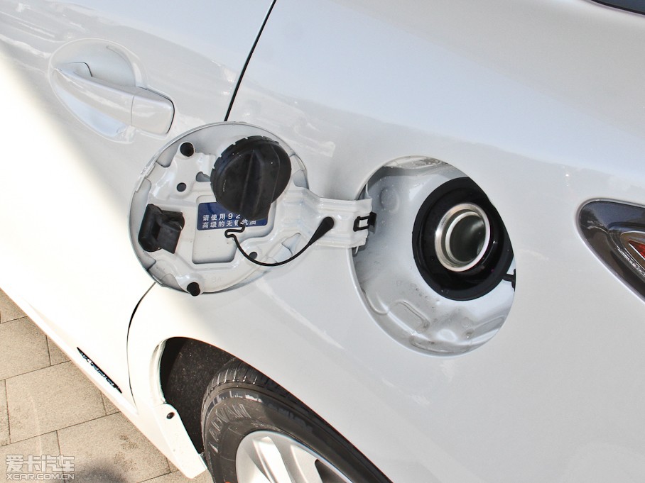 2014׿_˹CT 200h m pɫ