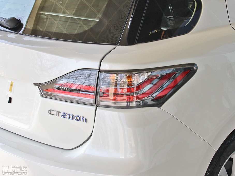 2014׿_˹CT 200h m pɫ