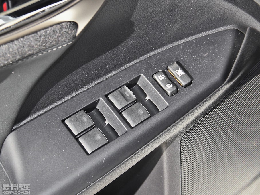 2014׿_˹CT 200h m pɫ