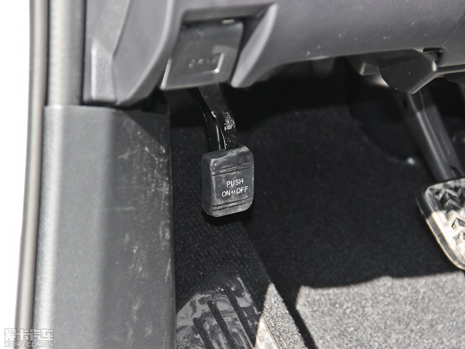 2014׿_˹CT 200h m pɫ