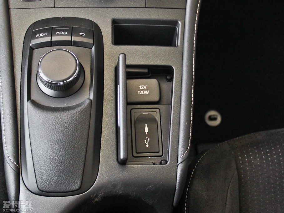 2014׿_˹CT 200h m pɫ