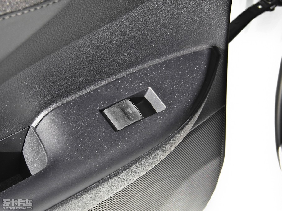 2014׿_˹CT 200h m pɫ