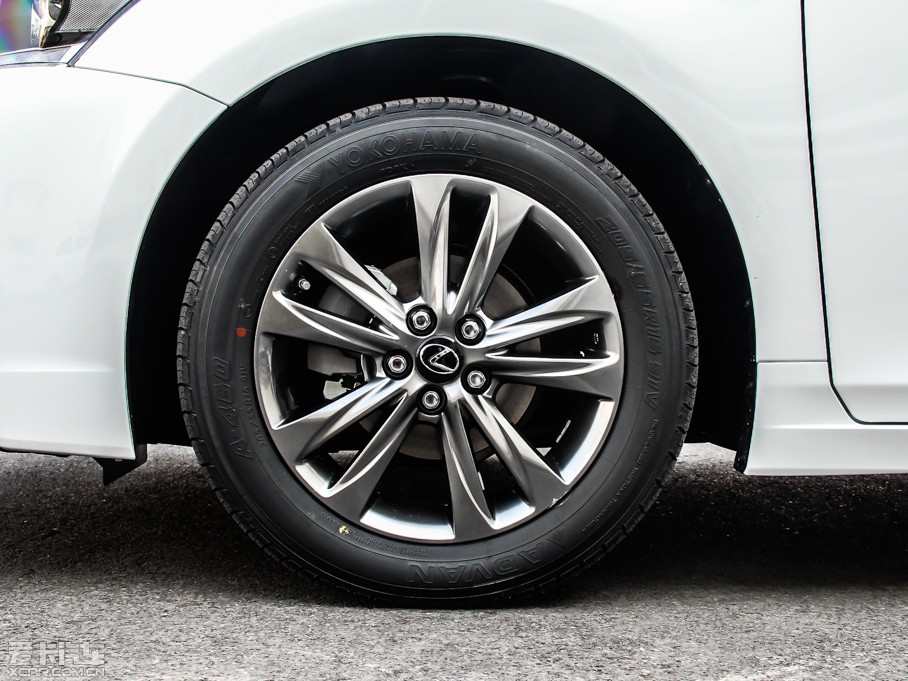 2014׿_˹CT 200h F-SPORT pɫ