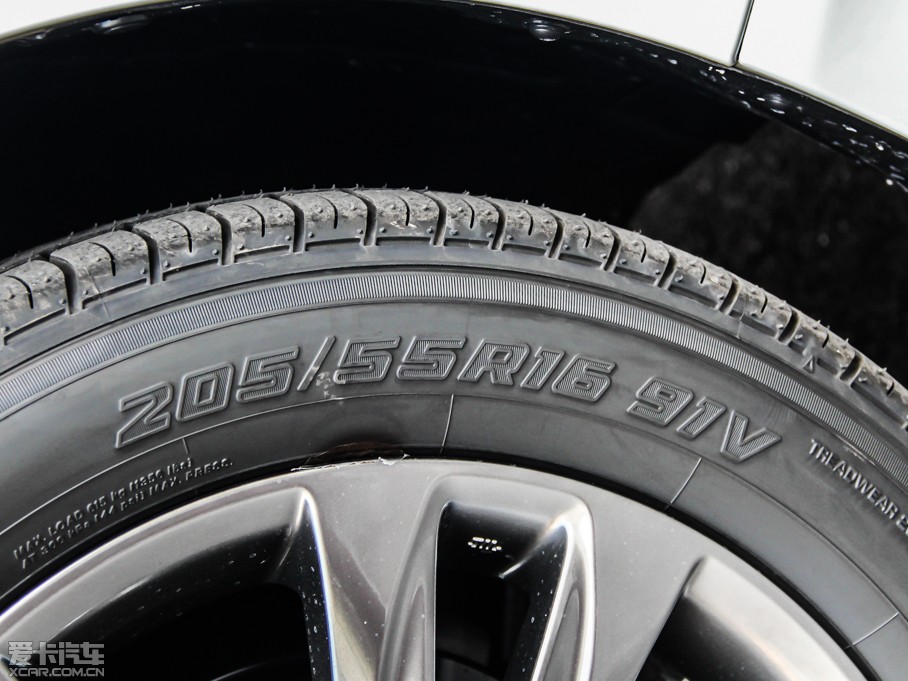 2014׿_˹CT 200h F-SPORT pɫ