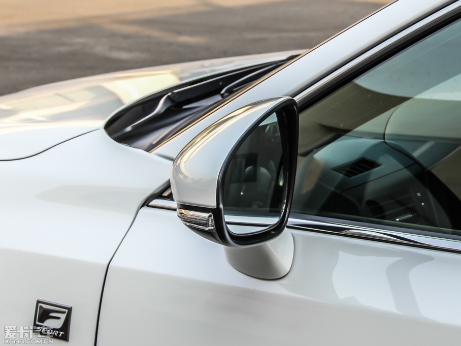 2014׿_˹CT 200h F-SPORT pɫ