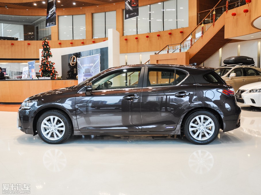 2014׿_˹CT 200h m pɫ