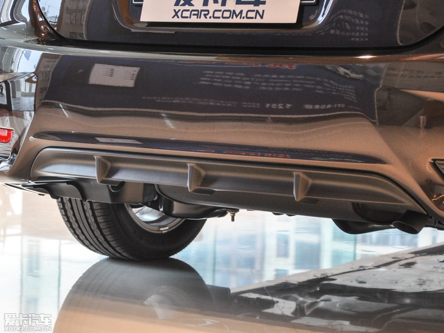 2014׿_˹CT 200h m pɫ