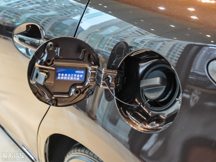 2014׿_˹CT 200h m pɫ