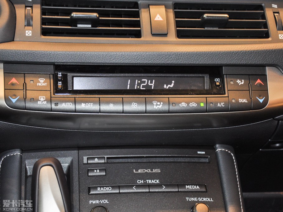 2014׿_˹CT 200h m pɫ