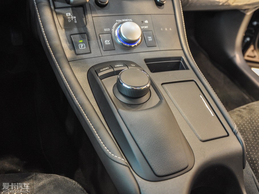 2014׿_˹CT 200h m pɫ