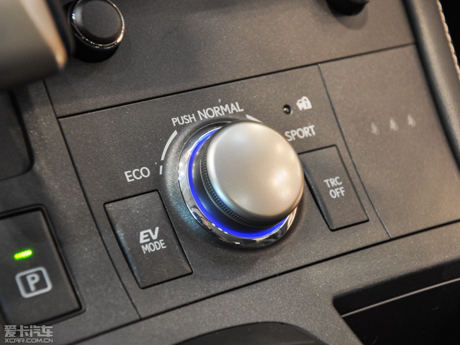 2014׿_˹CT 200h m pɫ