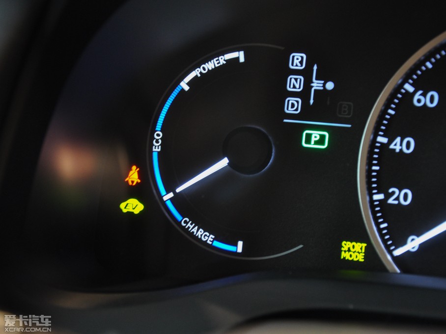 2014׿_˹CT 200h m pɫ