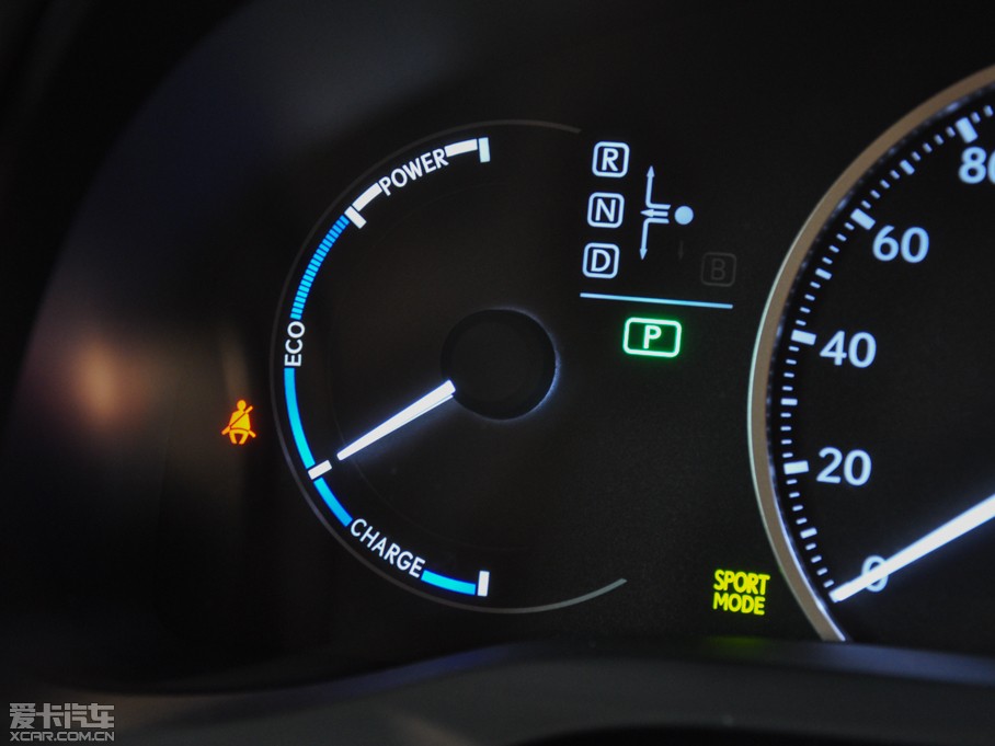 2014׿_˹CT 200h m pɫ