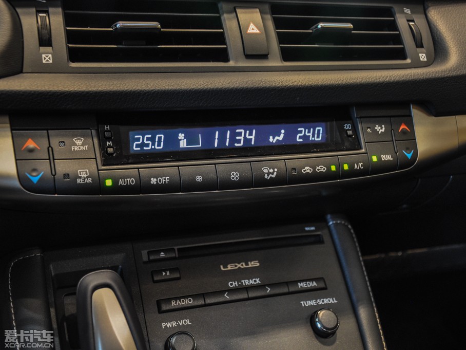 2014׿_˹CT 200h m pɫ