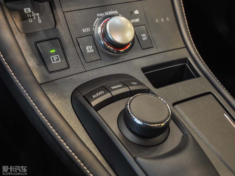 2014׿_˹CT 200h m pɫ