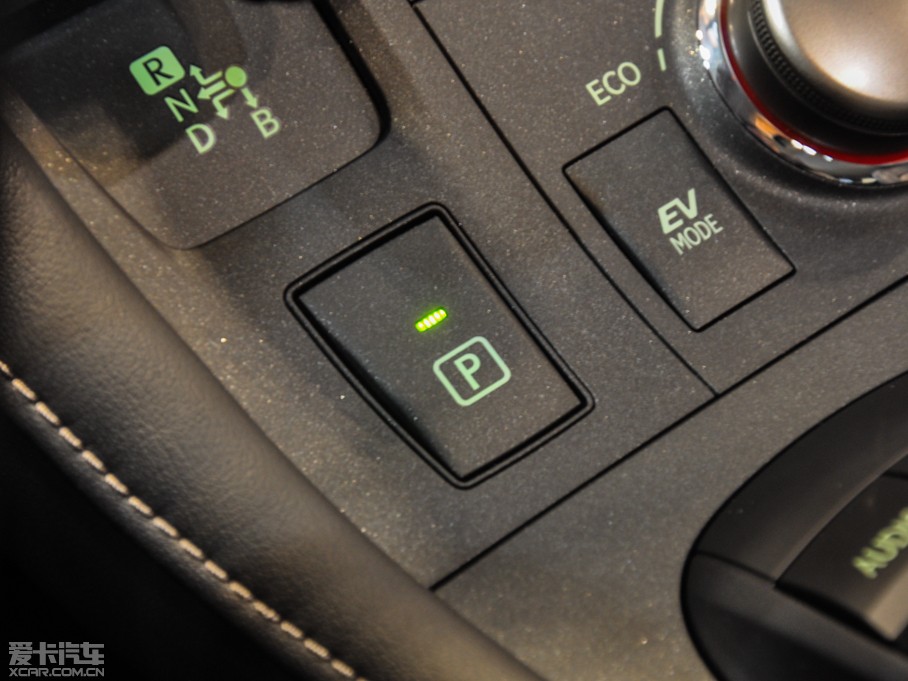 2014׿_˹CT 200h m pɫ