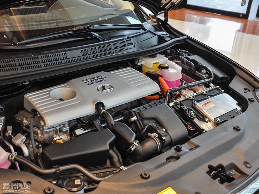 2014׿_˹CT 200h m pɫ