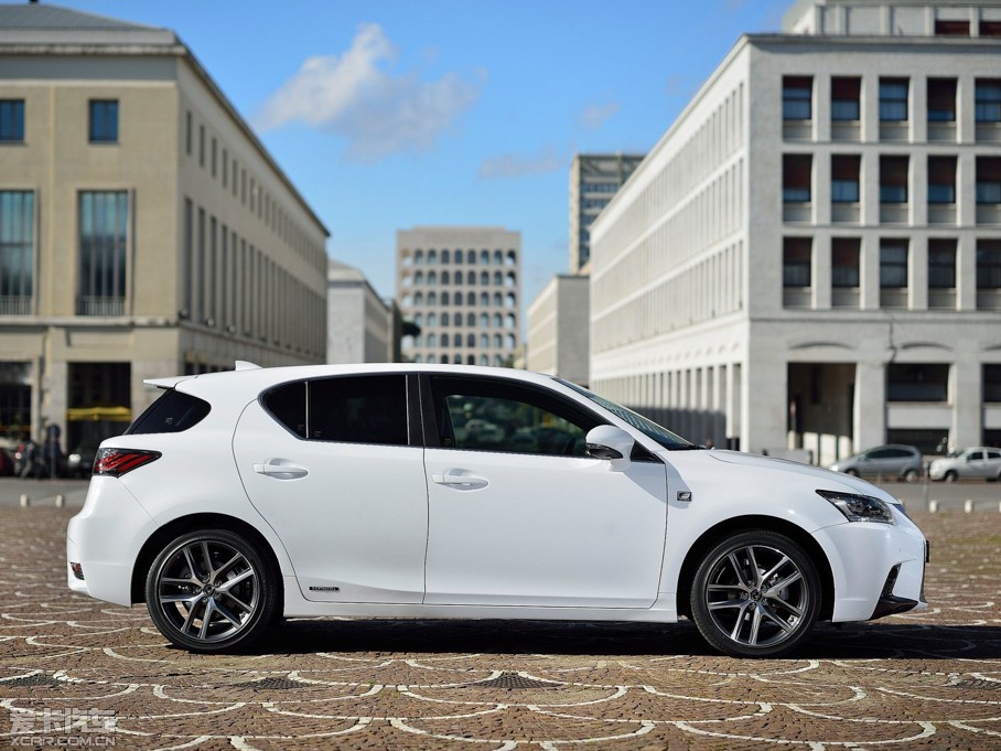 2014׿_˹CT 200h I(lng)Ȱ ɫ