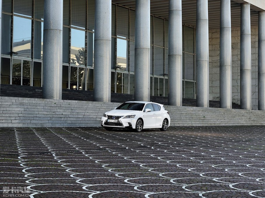 2014׿_˹CT 200h IȰ ɫ