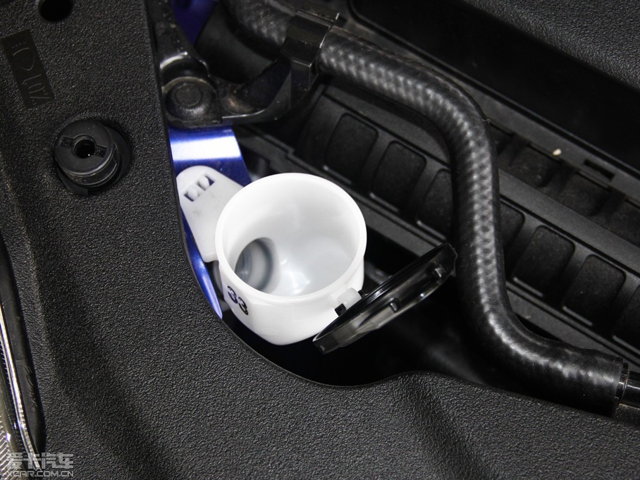 2014׿_˹CT 200h m ɫ