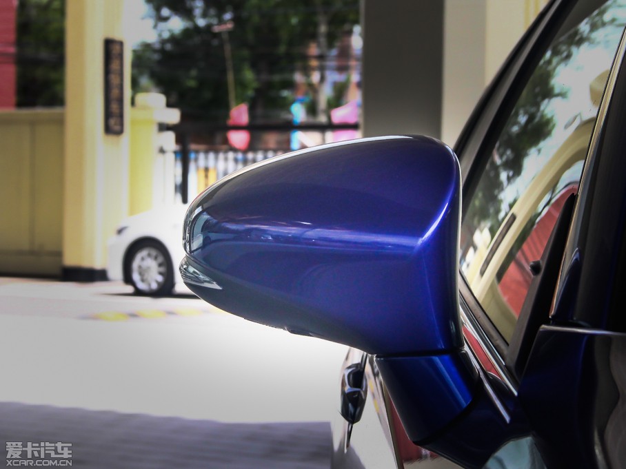 2014׿_˹CT 200h m ɫ