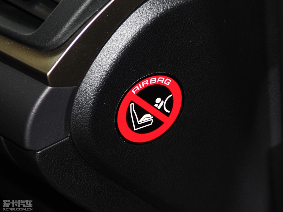 2014׿_˹CT 200h m ɫ