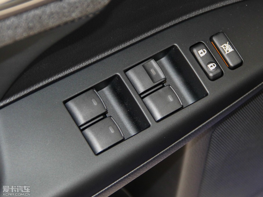 2014׿_˹CT 200h m ɫ