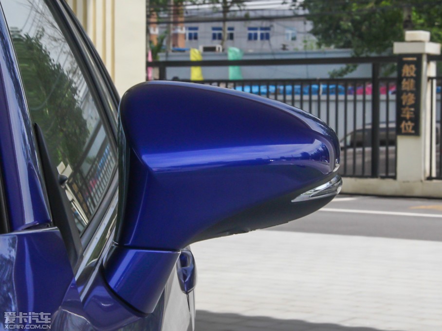 2014׿_˹CT 200h m ɫ