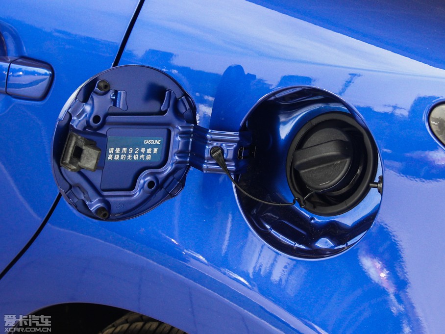 2014׿_˹CT 200h m ɫ