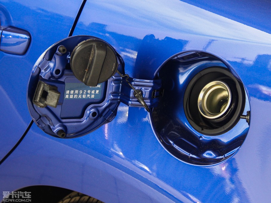 2014׿_˹CT 200h m ɫ