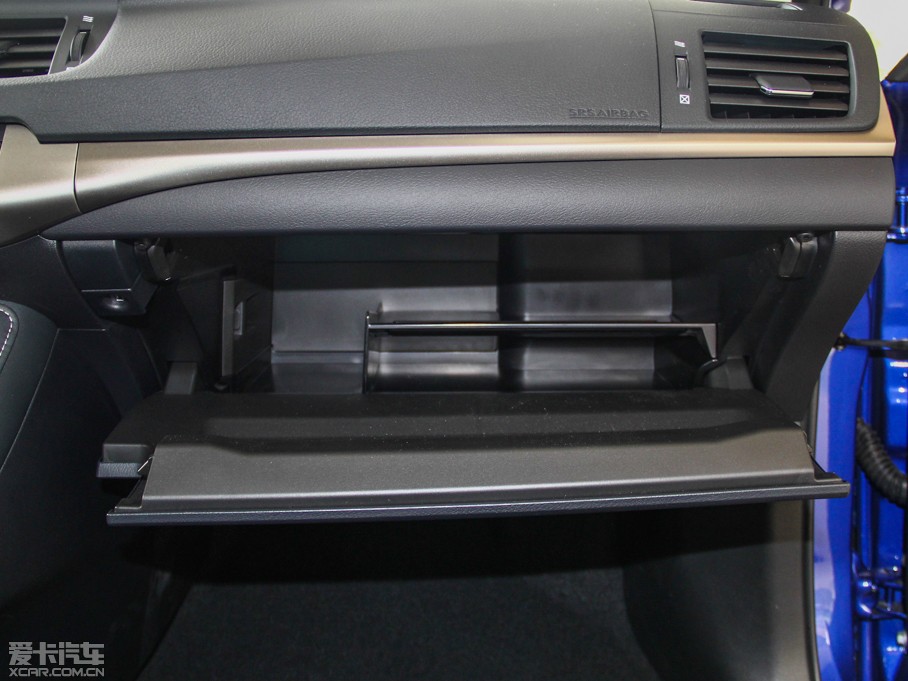 2014׿_˹CT 200h m ɫ