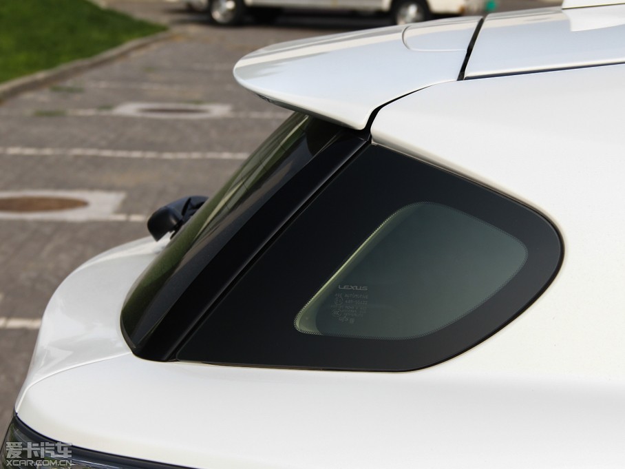 2014׿_˹CT 200h I(lng)Ȱ ɫ