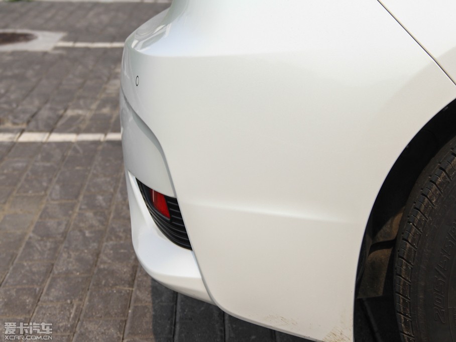 2014׿_˹CT 200h I(lng)Ȱ ɫ