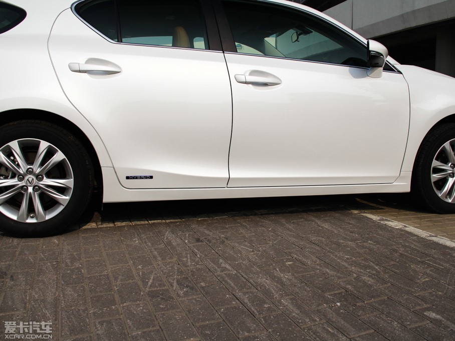 2014׿_˹CT 200h IȰ ɫ