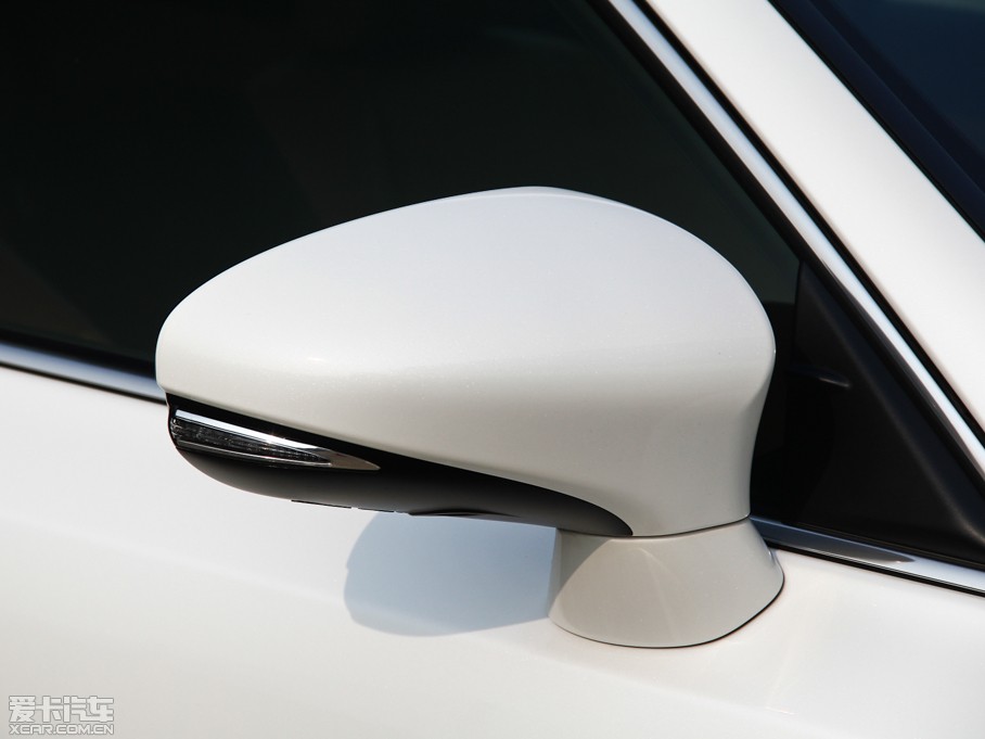 2014׿_˹CT 200h IȰ ɫ