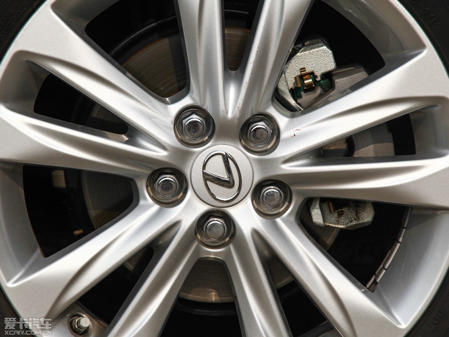 2014׿_˹CT 200h I(lng)Ȱ ɫ